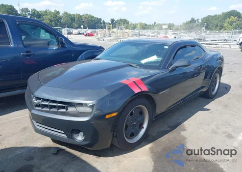 2013 Chevrolet Camaro 2Ls z USA, uszkodzony, nr VIN 2G1FA1E31D9150011